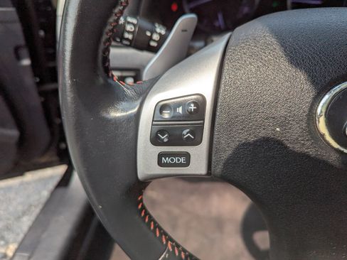 Used 2013 Lexus IS 250C w/ Luxury Pkg image 16