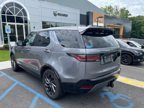 Used 2022 Land Rover Discovery S R-Dynamic AWD/4WD image 4
