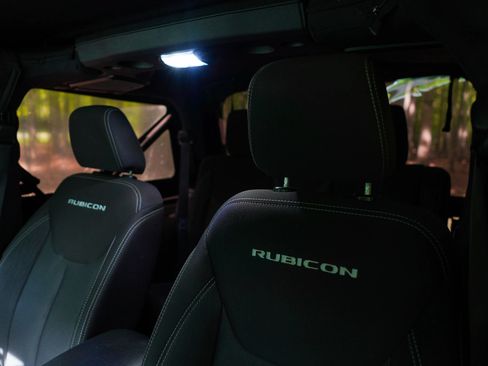 Used 2017 Jeep Wrangler Rubicon AWD/4WD image 17