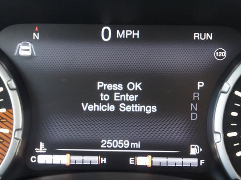 Used 2023 Jeep Renegade Trailhawk image 15