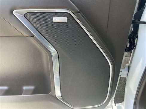 Used 2023 GMC Sierra 1500 SLT w/ SLT Premium Package image 24