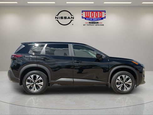 Certified 2023 Nissan Rogue SV AWD/4WD image 2