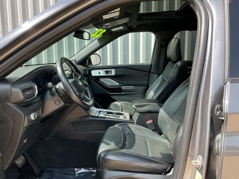 Used 2022 Ford Explorer ST w/ Equipment Group 401A AWD/4WD image 9