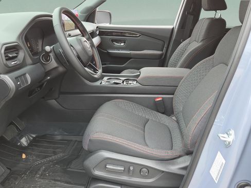 New 2026 Honda Pilot Sport image 9