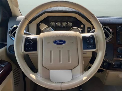Used 2008 Ford F350 Lariat RWD image 17