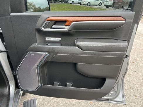 Used 2023 GMC Sierra 1500 Denali w/ Denali Reserve Package image 43