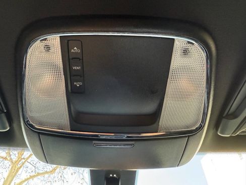 Used 2020 Dodge Charger SXT w/ Leather Interior Group image 43