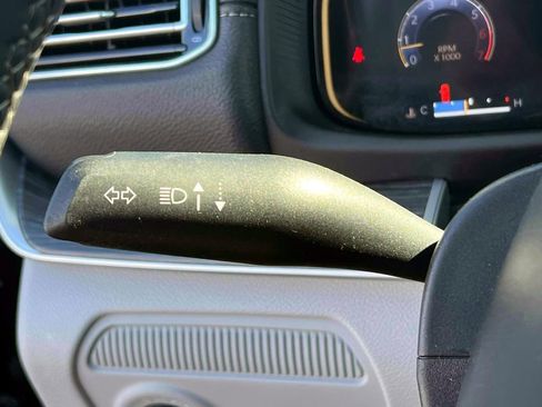 Certified 2024 Jeep Wagoneer Series II image 21