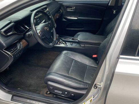 Used 2013 Toyota Avalon Limited FWD image 11