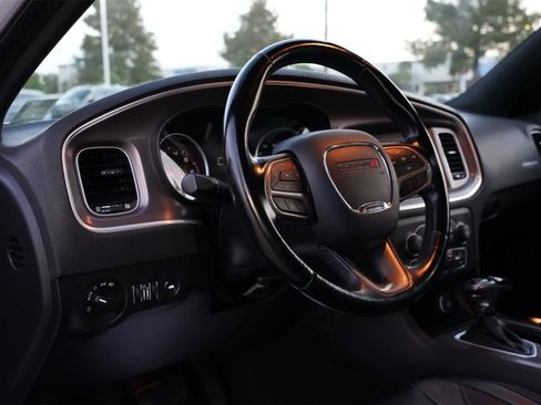 Used 2022 Dodge Charger SXT w/ Leather Interior Group image 16