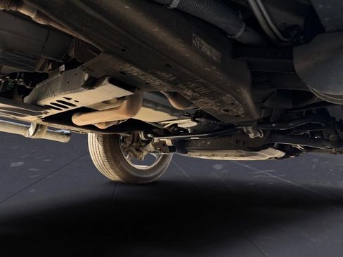 Used 2021 Chevrolet Tahoe Z71 image 43