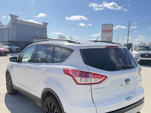 Used 2014 Ford Escape SE w/ Equipment Group 201A image 5