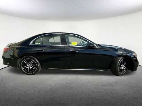 Used 2025 Mercedes-Benz E 350 4MATIC Sedan image 16