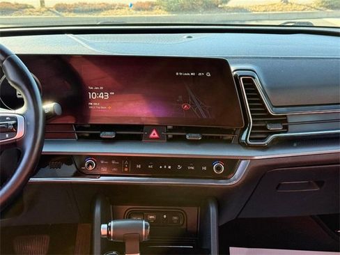 Used 2023 Kia Sportage SX image 13