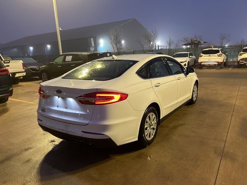 Used 2020 Ford Fusion S image 3