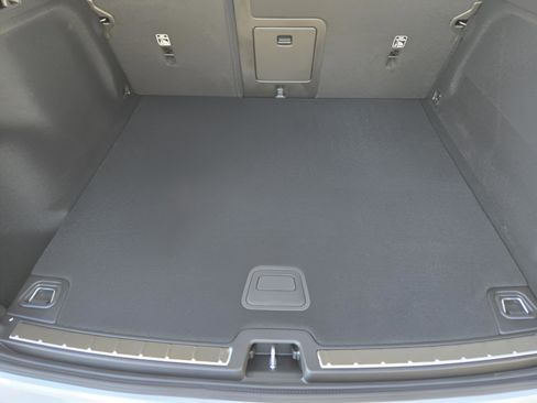 New 2026 Volvo XC60 B5 Plus w/ Protection Package Premier image 34