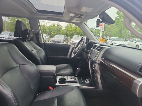 Used 2021 Toyota 4Runner Limited AWD/4WD image 15
