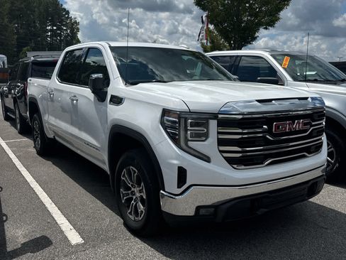 Used 2025 GMC Sierra 1500 SLT AWD/4WD image 2