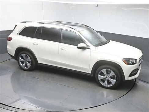 Used 2021 Mercedes-Benz GLS 450 4MATIC image 42