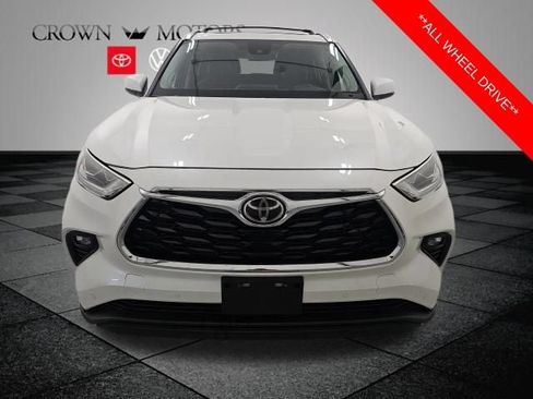Used 2020 Toyota Highlander Limited AWD/4WD image 2