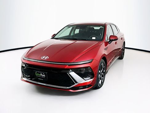 Used 2025 Hyundai Sonata SEL image 3