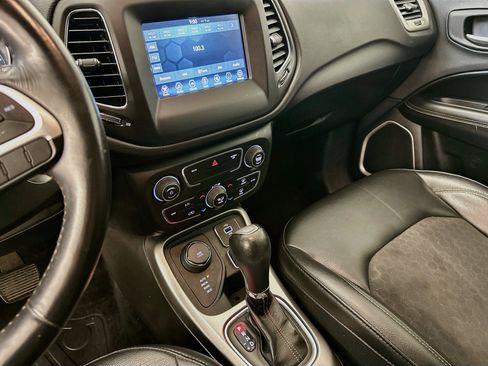 Used 2018 Jeep Compass Latitude w/ Popular Equipment Group AWD/4WD image 25