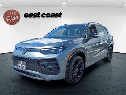 New 2025 Volkswagen Tiguan SE R-Line