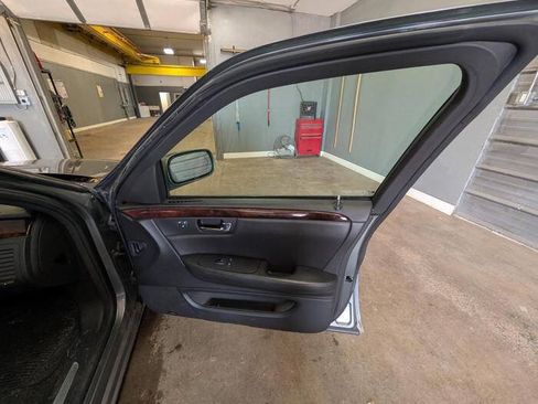 Used 2007 Cadillac DTS Luxury II FWD image 30