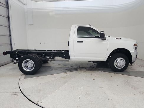 New 2026 RAM 3500 Tradesman w/ Chrome Appearance Group A image 9