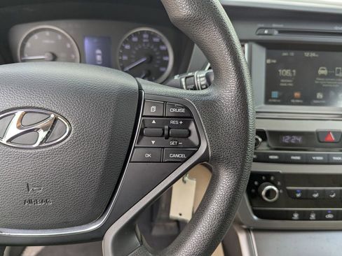 Used 2016 Hyundai Sonata SE image 25