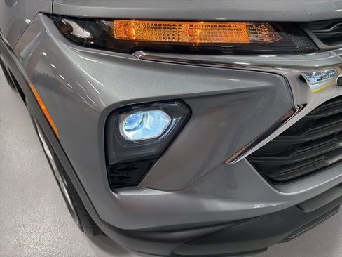 Used 2024 Chevrolet TrailBlazer LS image 34