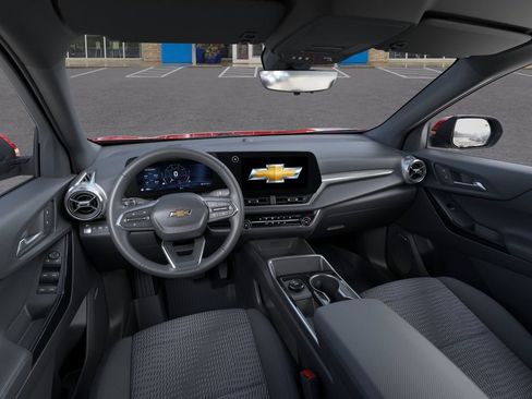New 2026 Chevrolet Equinox LT AWD/4WD image 15