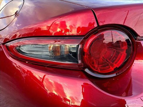 Used 2020 MAZDA MX-5 Miata RF Grand Touring image 28