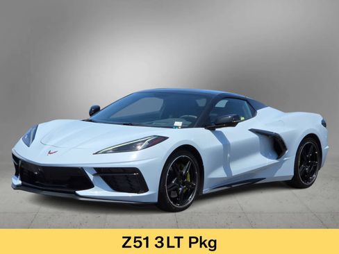 Used 2023 Chevrolet Corvette Stingray Premium Conv w/ Z51 Performance Package RWD image 4
