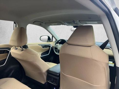 New 2025 Toyota RAV4 LE image 18