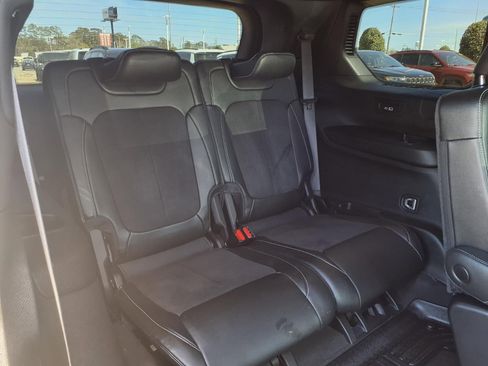 Used 2023 Jeep Grand Cherokee L Laredo image 9