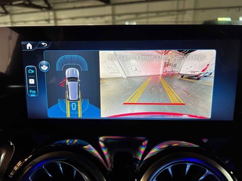 New 2025 Mercedes-Benz GLB 250 4MATIC image 31