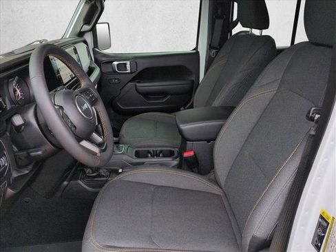 Used 2024 Jeep Wrangler Sport S image 14