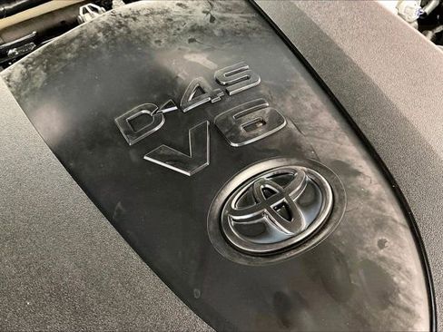 Used 2023 Toyota Tacoma TRD Off-Road w/ Advanced Technology Package image 33