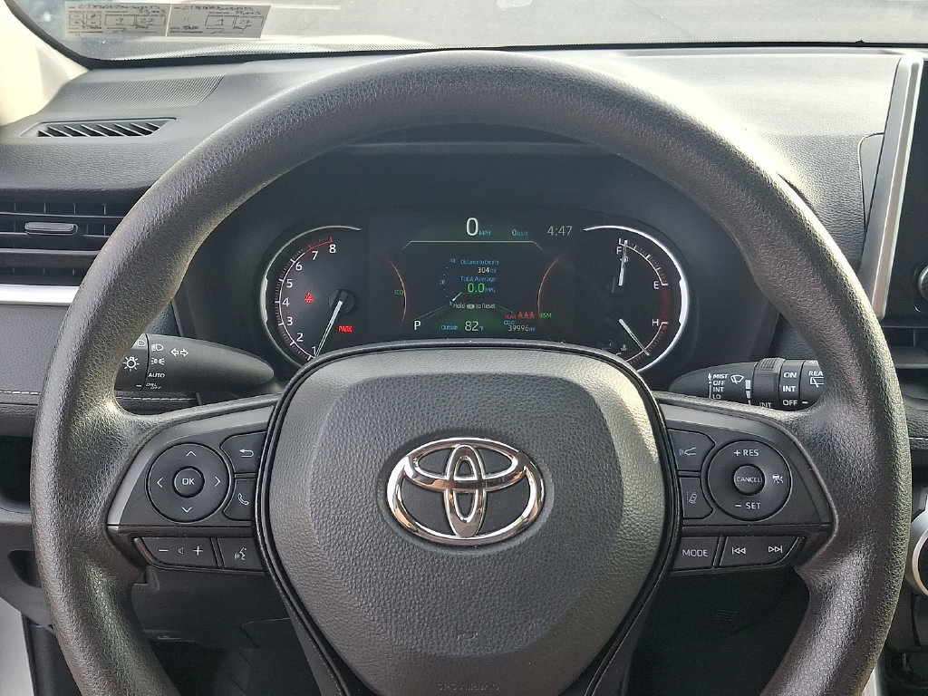 Certified 2025 Toyota RAV4 XLE AWD/4WD image 18