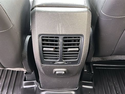 Used 2018 Ford Escape SE w/ SE Sport Appearance Package AWD/4WD image 31