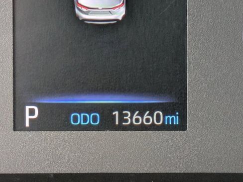 Used 2025 Toyota Corolla LE image 16