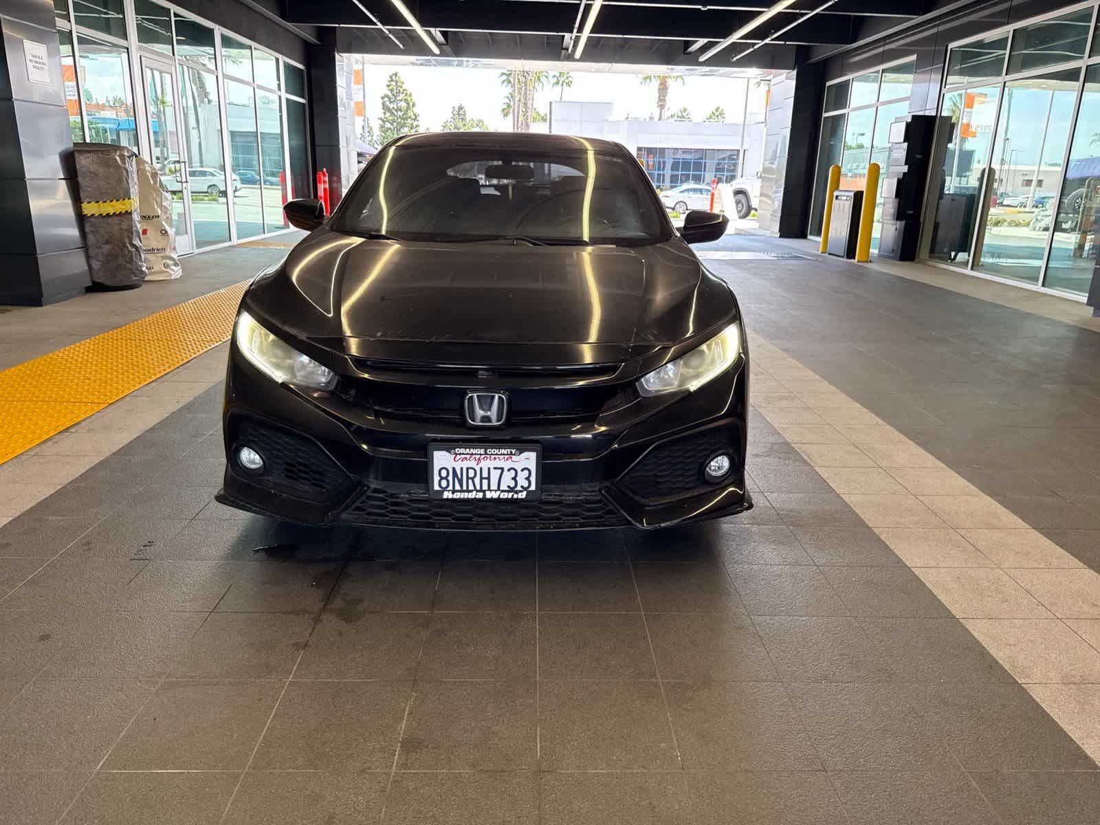 Used 2018 Honda Civic Sport image 2
