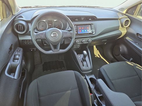 Used 2025 Nissan Kicks Play S FWD image 11
