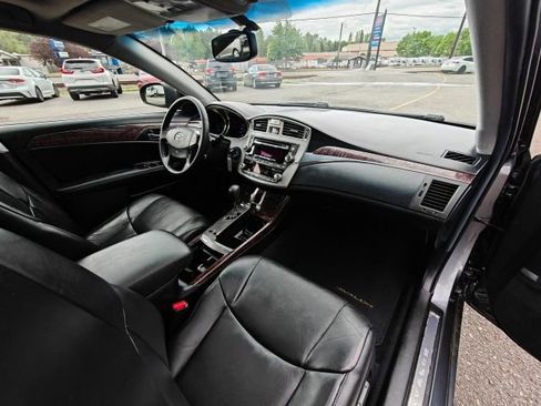Used 2012 Toyota Avalon FWD image 26