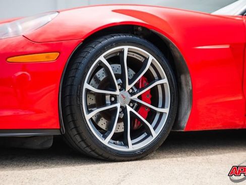 Used 2013 Chevrolet Corvette 427 w/ 1SC Preferred Equipment Group RWD image 36