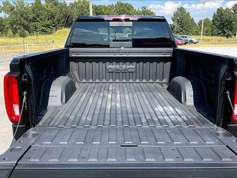 Used 2026 GMC Sierra 1500 SLT w/ SLT Premium Plus Package AWD/4WD image 7