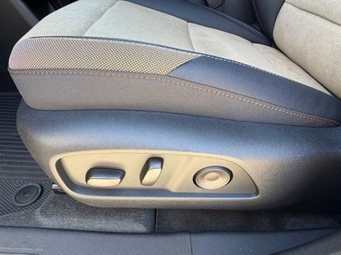 New 2026 Chevrolet Equinox ACTIV w/ Convenience Package III image 13