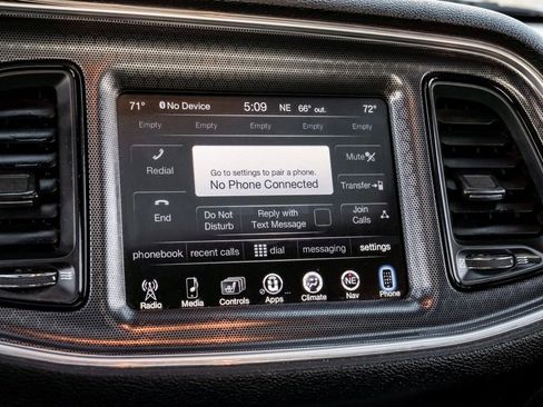 Used 2015 Dodge Challenger SRT w/ Technology Group image 27