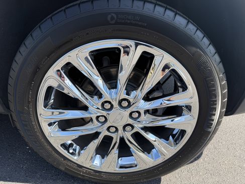 Certified 2023 Cadillac XT5 Premium Luxury FWD image 34